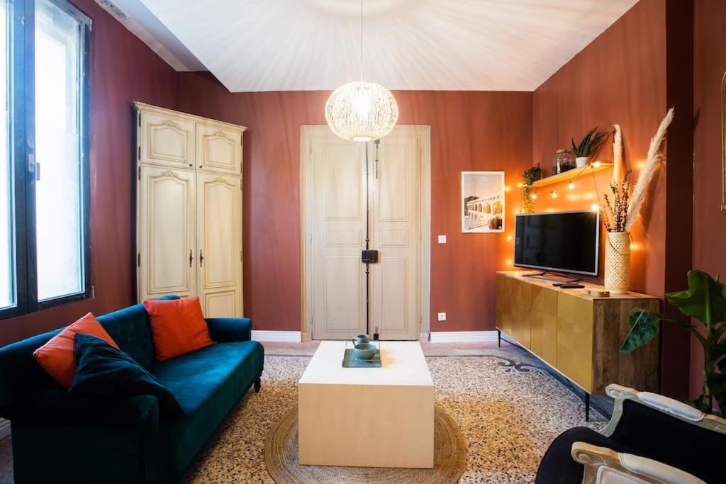 La Suite 2 Pieces Lit Queen Size Entree Privee Nîmes Exteriér fotografie